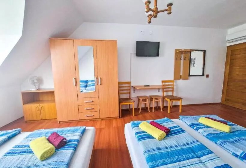 Majatalo Weinberger Vendégház