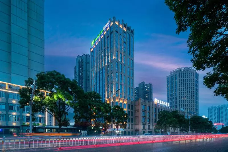 ホテル Holiday Inn Express Huaibei City Center By Ihg