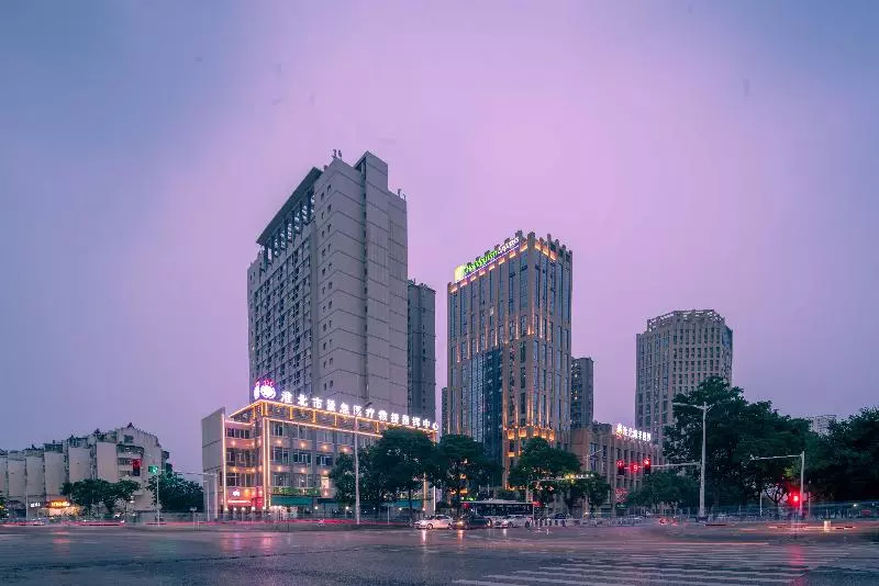 ホテル Holiday Inn Express Huaibei City Center By Ihg