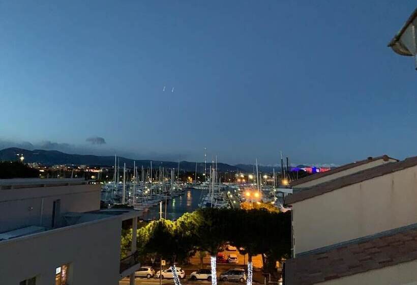 هتل La Villa Port D Antibes & Spa