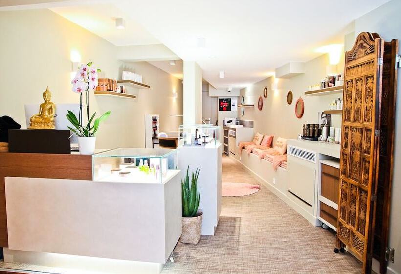 هتل La Villa Port D Antibes & Spa