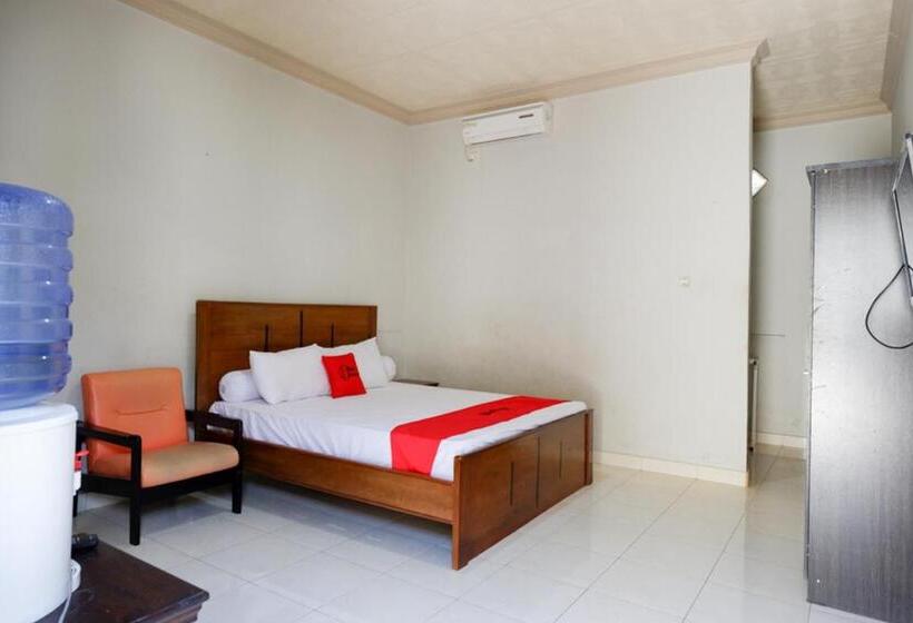 فندق Reddoorz Near Mutiara Sis Al Jufrie Airport Palu