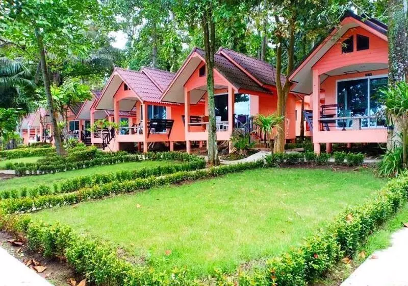 Hotelli Sea Flower Resort