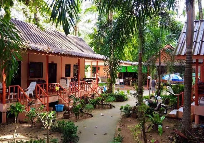 Hotelli Sea Flower Resort