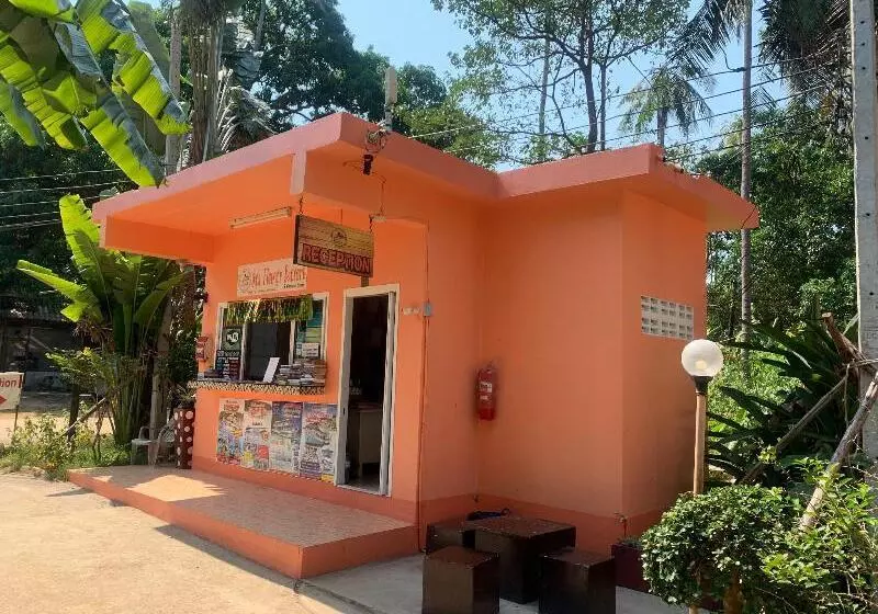 Hotelli Sea Flower Resort