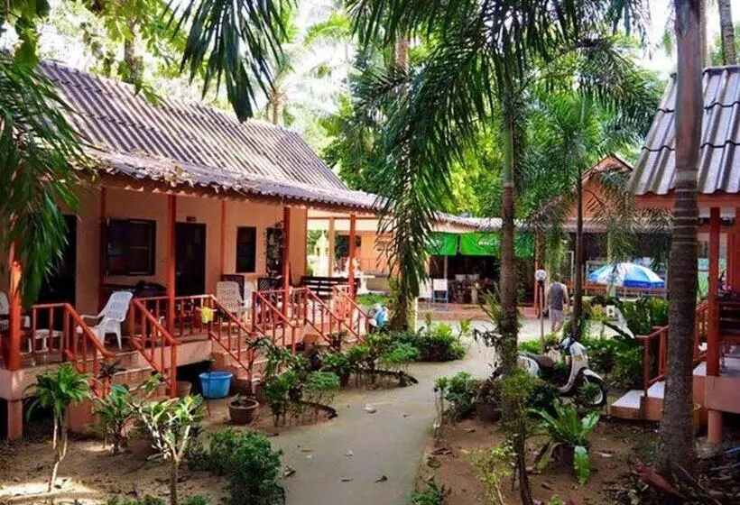 Hotelli Sea Flower Resort