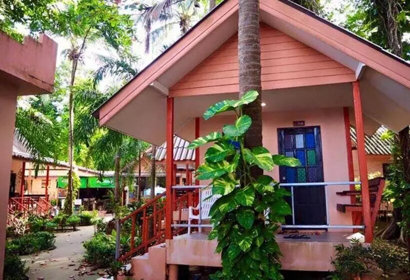 Hotelli Sea Flower Resort