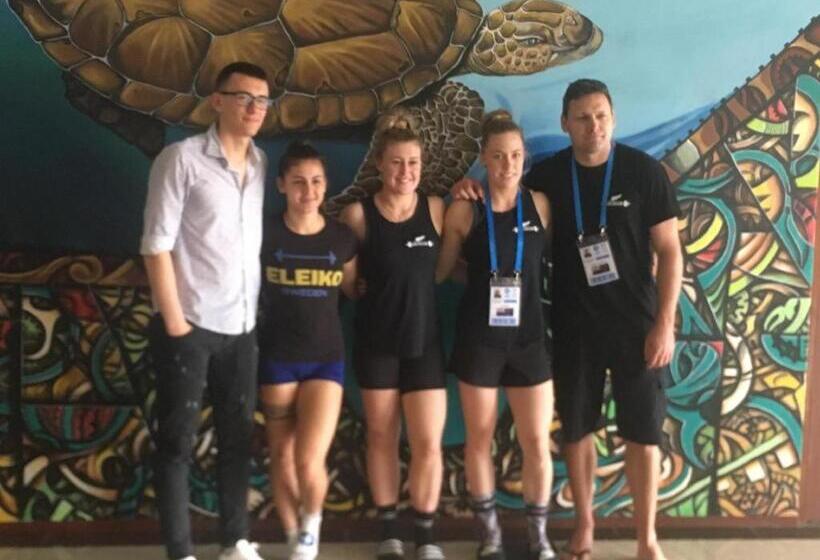 هتل Victoria Palms