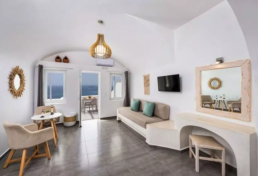 Hotelli Villa Thiranthemis   Adults Only