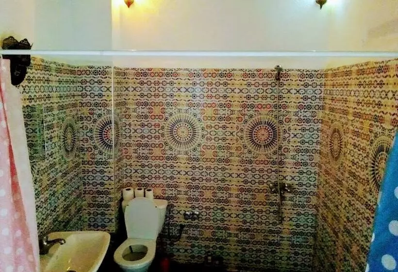 Riad Chao Mama Guesthouse   Hostel