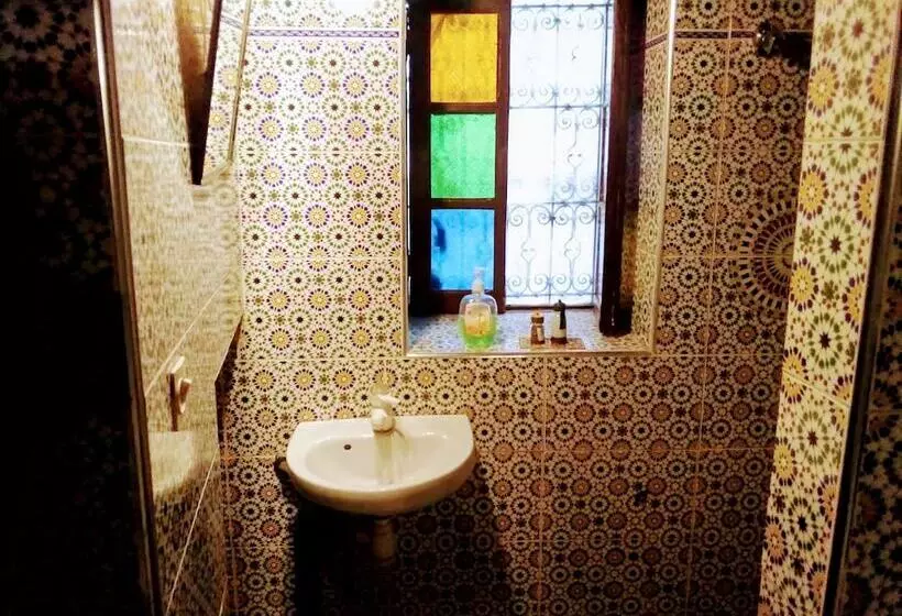 Riad Chao Mama Guesthouse   Hostel