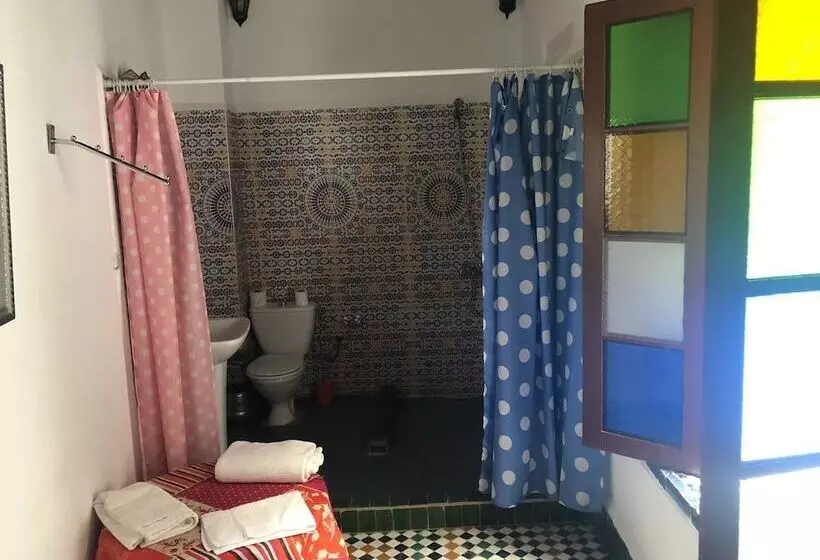 Riad Chao Mama Guesthouse   Hostel