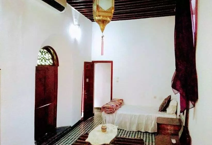 Riad Chao Mama Guesthouse   Hostel