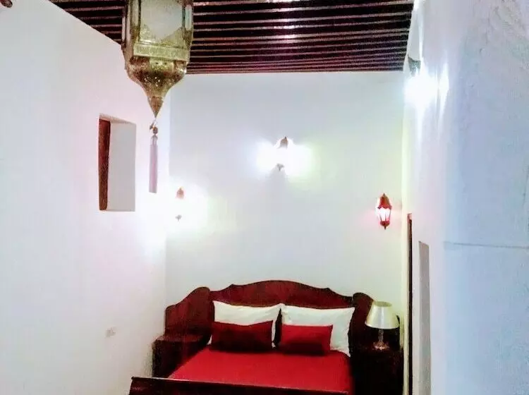 Riad Chao Mama Guesthouse   Hostel