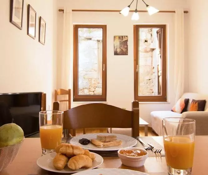 Daliani Cozy Studios
