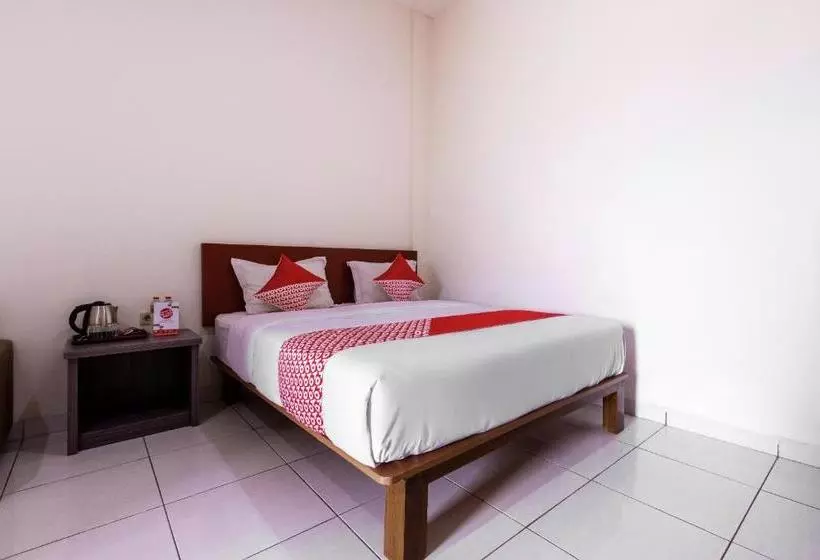 Hotel Capital O 3142 Bright