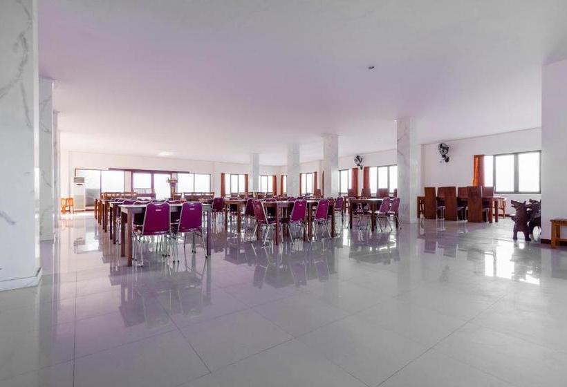 Hotel Capital O 3142 Bright