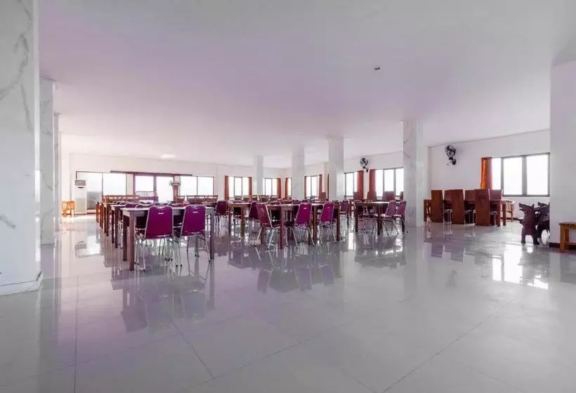 Hotel Capital O 3142 Bright