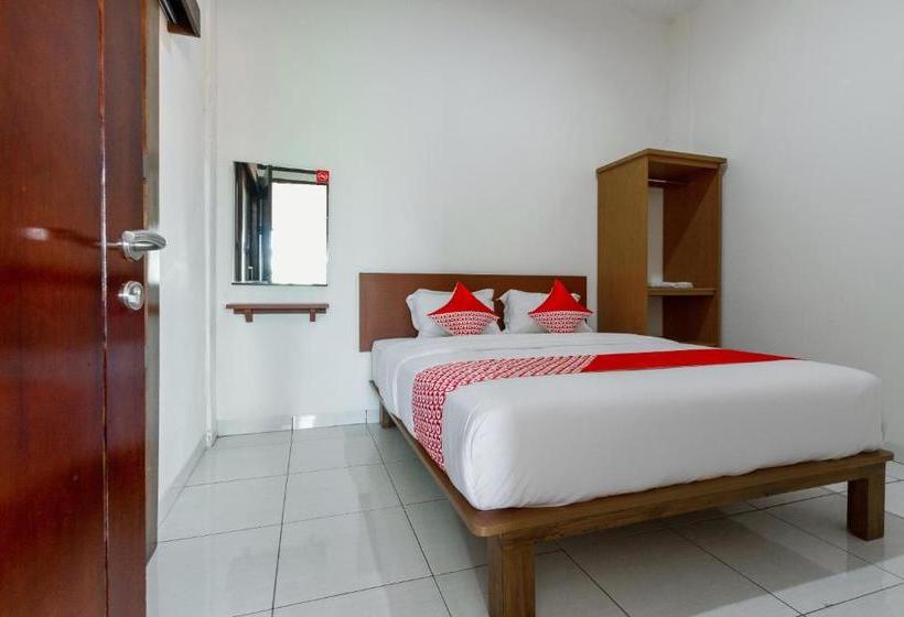 Hotel Capital O 3142 Bright