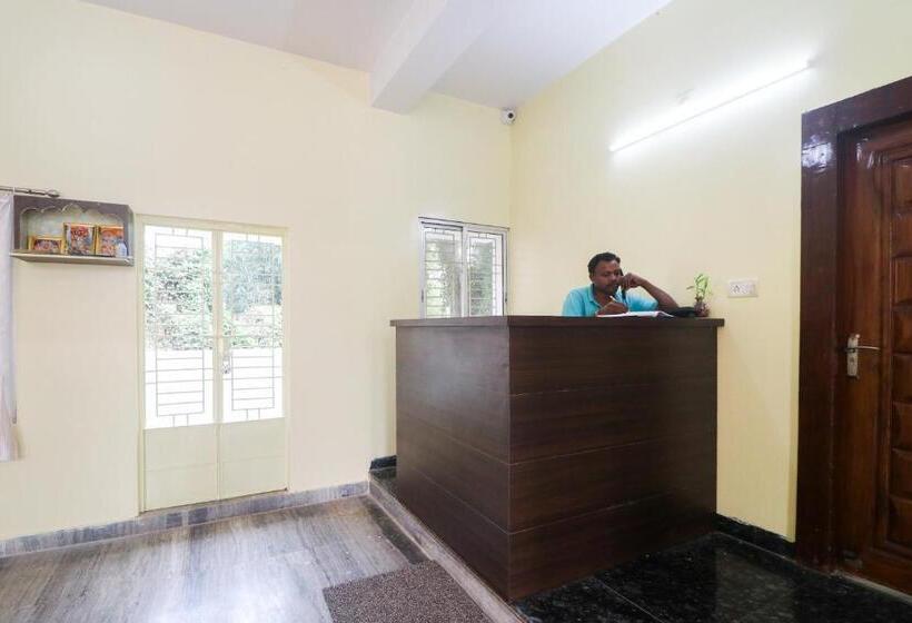 Hotel Oyo 67672 Devi Residency