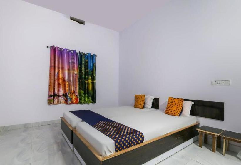 هتل Spot On 43466 Sangeeta Palace