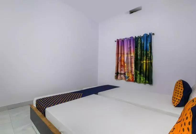 ホテル Spot On 43466 Sangeeta Palace