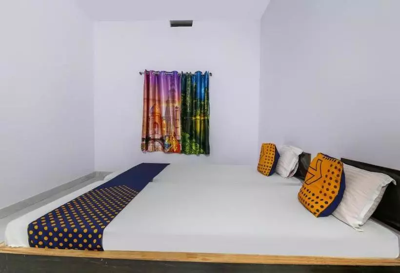 ホテル Spot On 43466 Sangeeta Palace