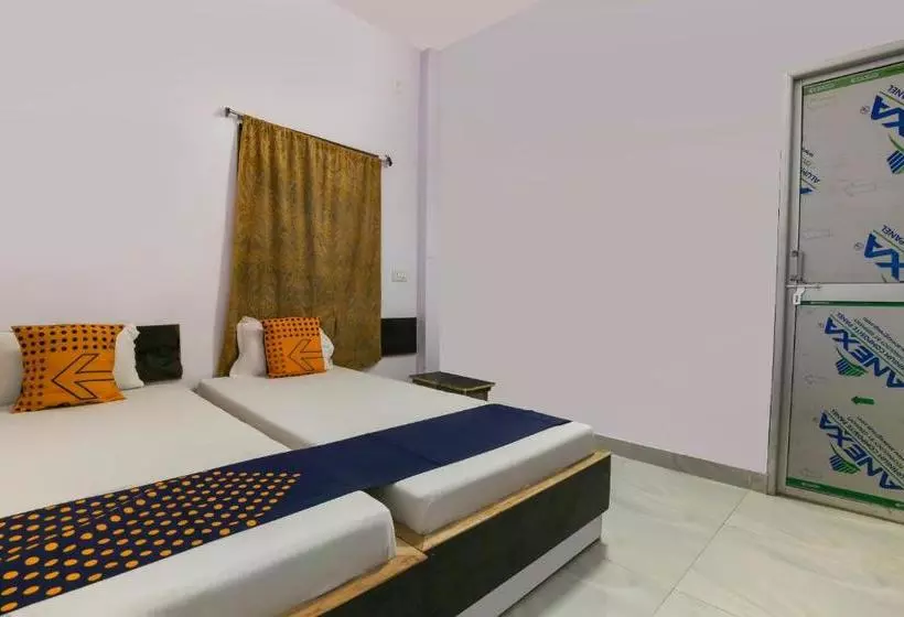ホテル Spot On 43466 Sangeeta Palace
