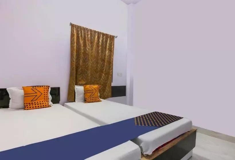 ホテル Spot On 43466 Sangeeta Palace