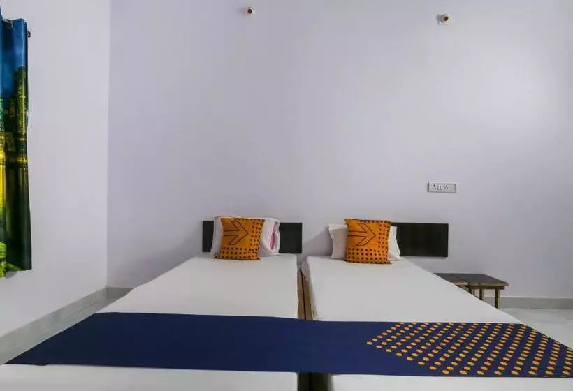 ホテル Spot On 43466 Sangeeta Palace