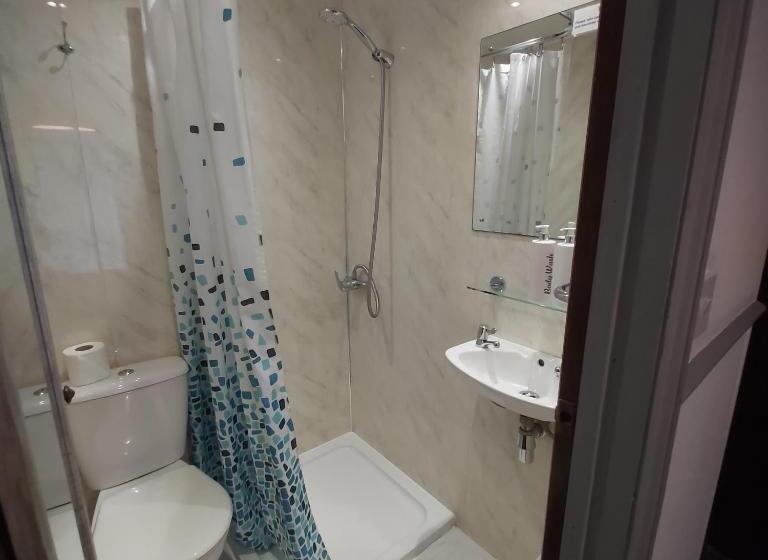 Bed and Breakfast St Albans Guest House, Dover