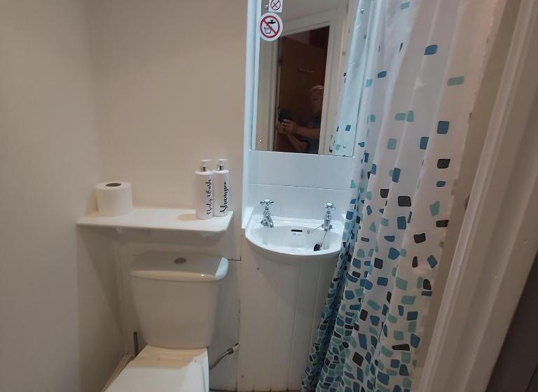 Bed and Breakfast St Albans Guest House, Dover