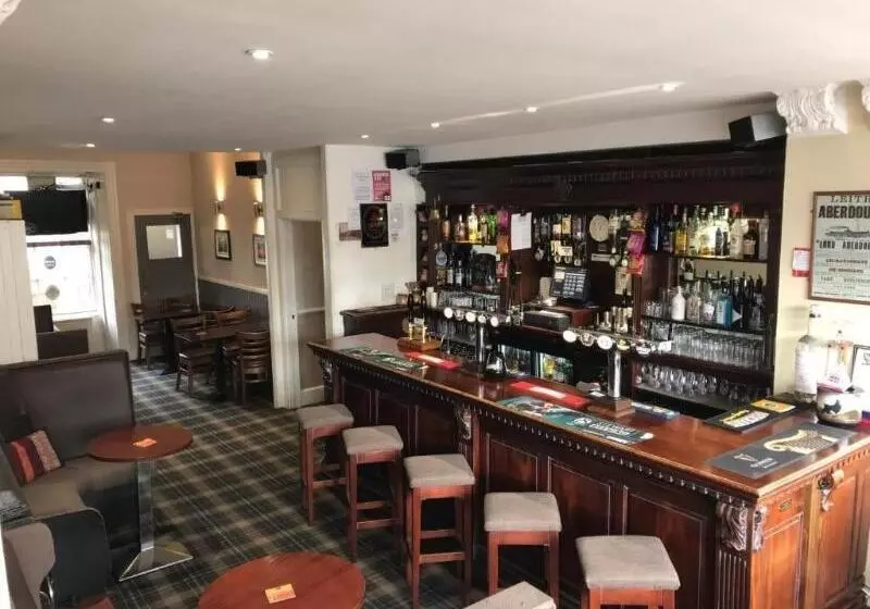 Aberdour Hotel, Stables Rooms & Beer Garden