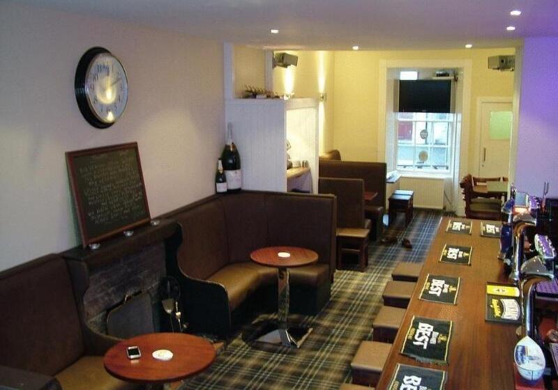 Aberdour Hotel, Stables Rooms & Beer Garden