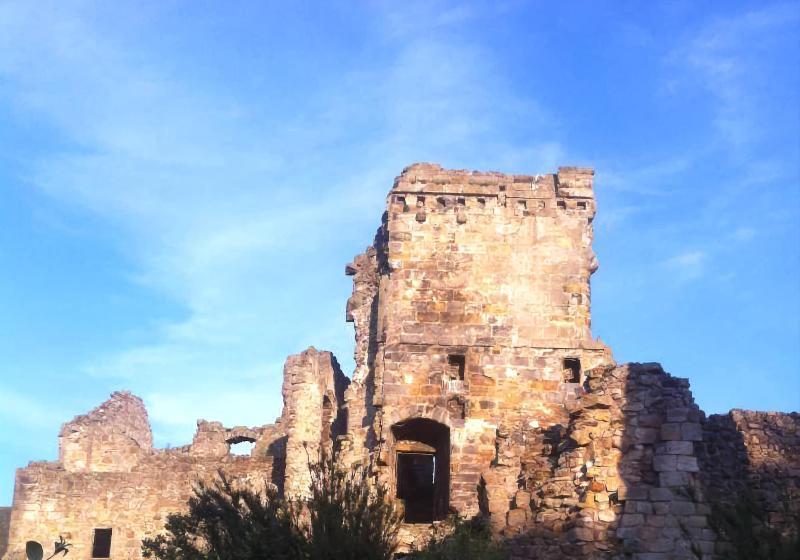 Aberdour Hotel, Stables Rooms & Beer Garden