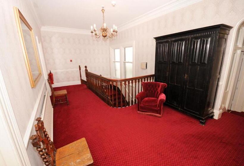 בית מלון כפרי Denewood