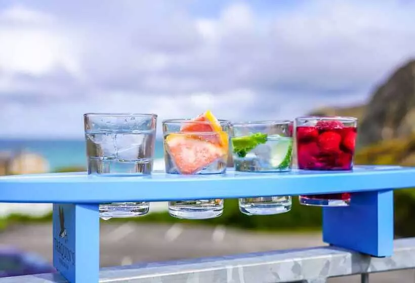 Отель Driftwood Spars