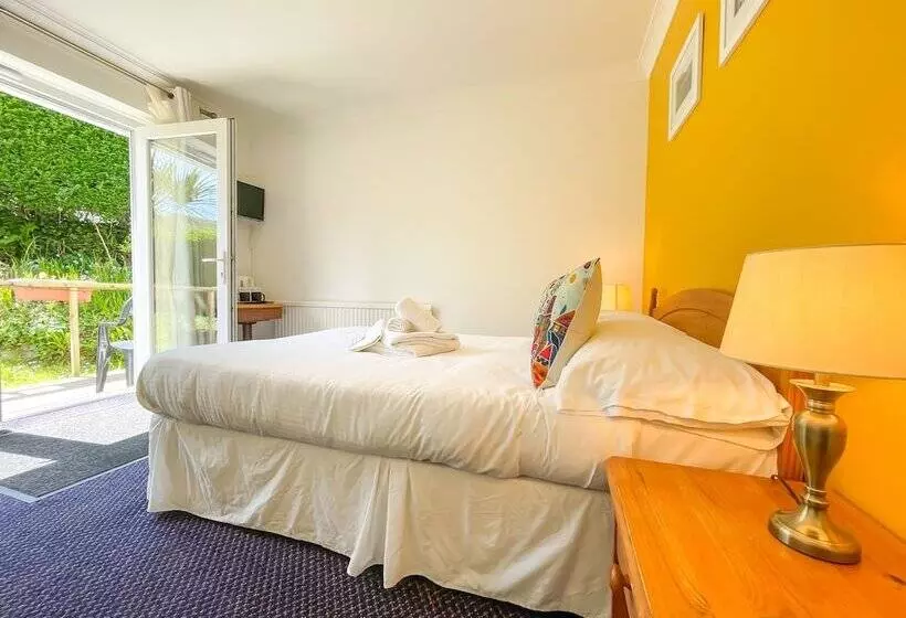 Отель Driftwood Spars