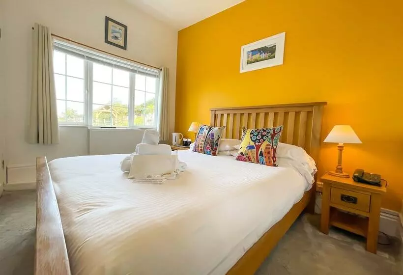 Отель Driftwood Spars