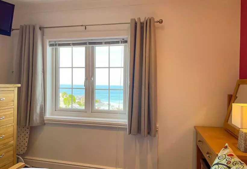 Отель Driftwood Spars