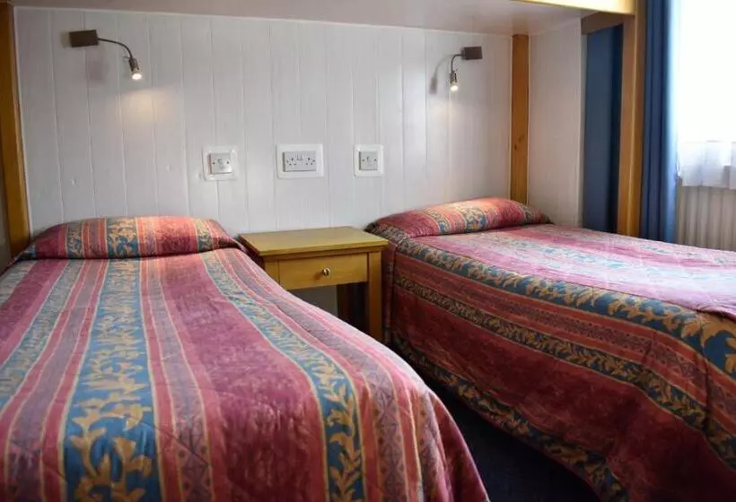 בית מלון כפרי Macdonald