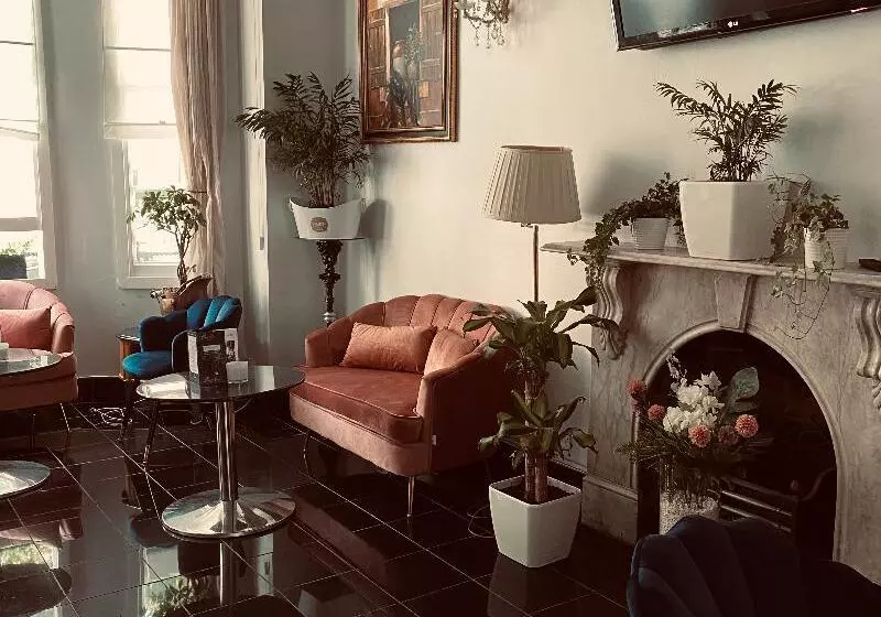 ホテル My Place
