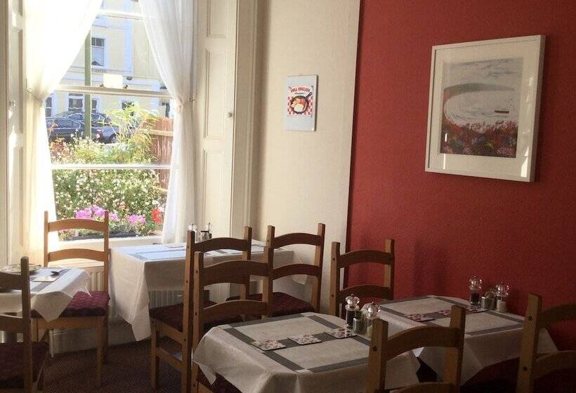 Hotell Newburgh Guesthouse