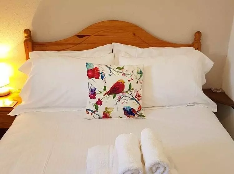 酒店 Newburgh Guesthouse