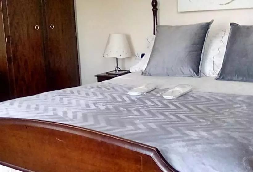 Отель Oaklands House  Adults Only