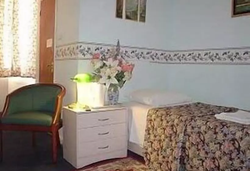 ホテル Regency Court