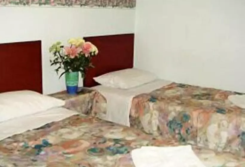 ホテル Regency Court