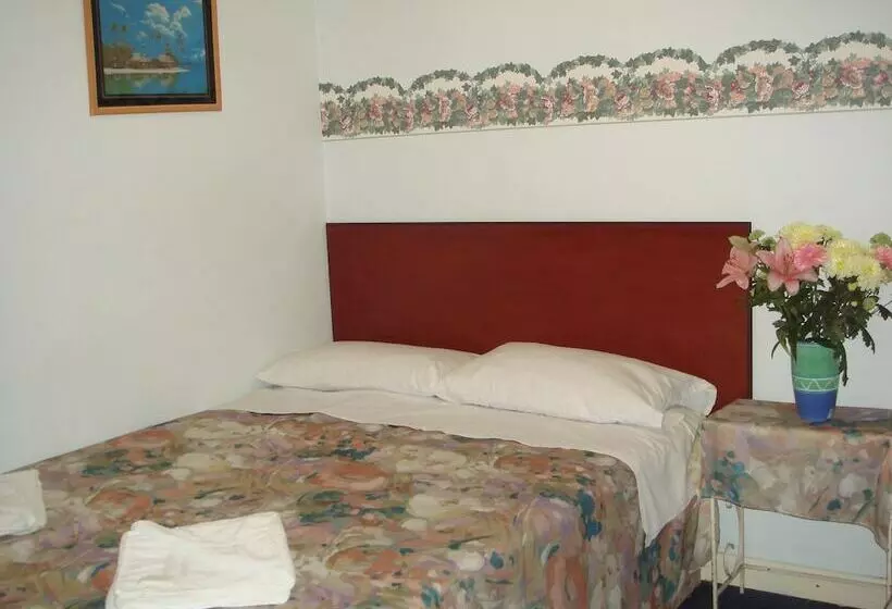 ホテル Regency Court