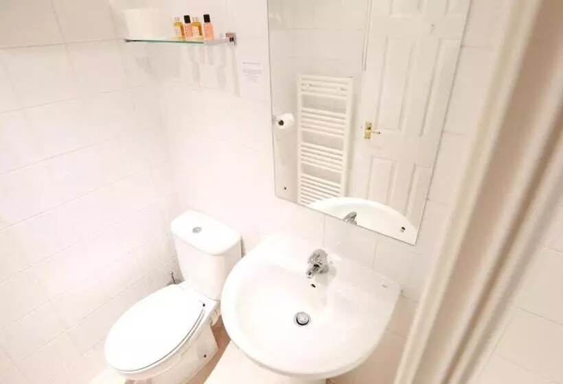 Отель The Chocolate Box