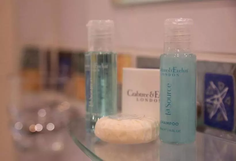 Отель Penryn House